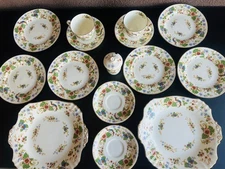 Melrose Royal Worcester Made in England porcelain dish set 15 piece
