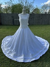 Mori Lee Wedding Dress Women’s Size 12 NWT Long Train Sleeveless Floral Beading