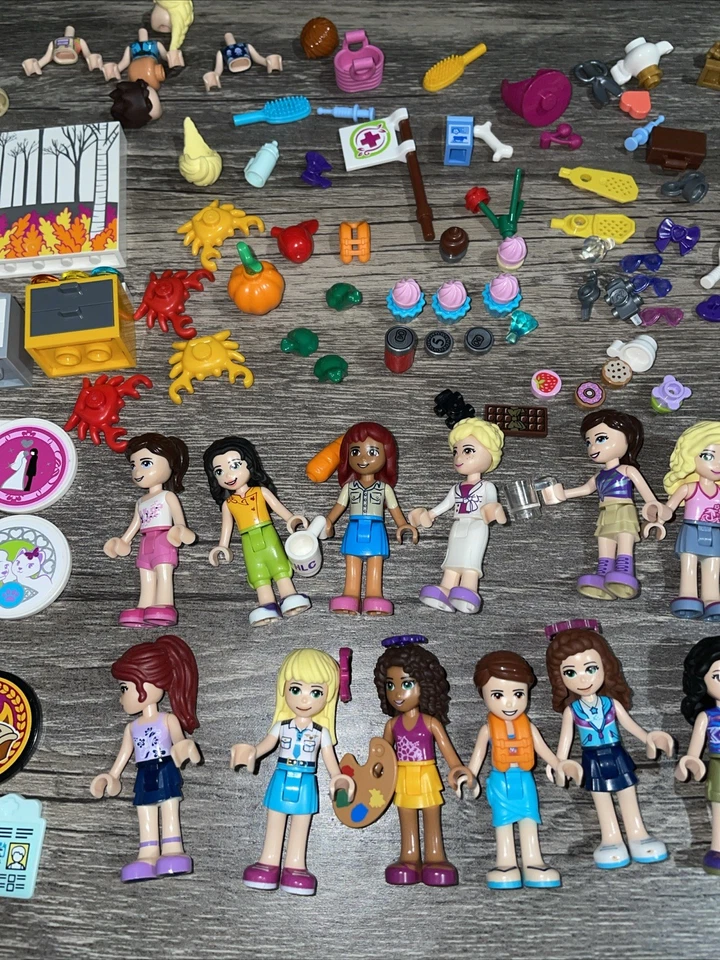 Lego Friends Minifigures & Other Pieces - Image 4 of 4