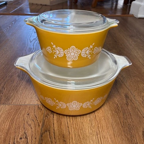 VTG Set of 2 Pyrex Butterfly Gold Casserole Dishes & Lids 1 qt & 2.5 qt Cottage