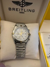 Die Breitling Chronographen aus Stahl und Gold ist eine hochwertige Automatikuhr