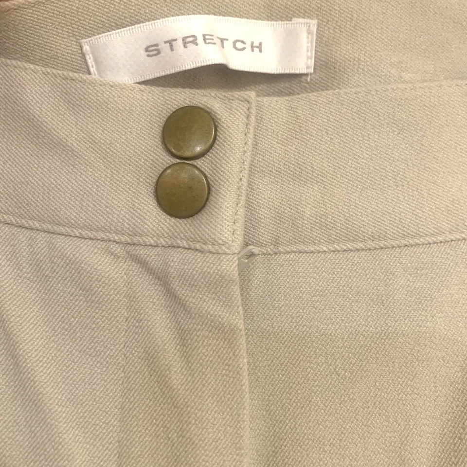 Pantalones Jones New York elásticos de pierna recta beige tiro alto para mujer talla 10” Foto 4 de 4