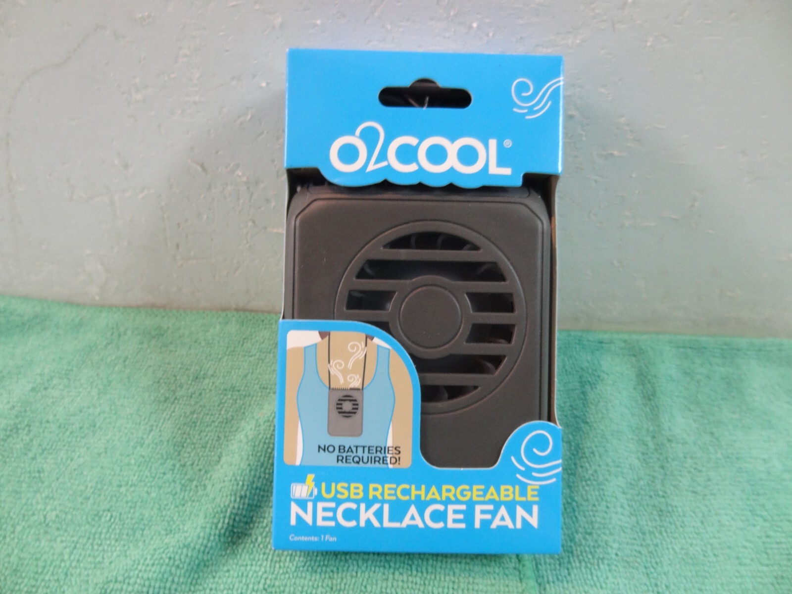 NEW O2COOL USB Rechargeable Necklace Fan Lasts Up To 18 Hours On One