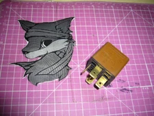 ORIGINAL OEM Relay, GM, 0 332 209 136, 60 day warranty!