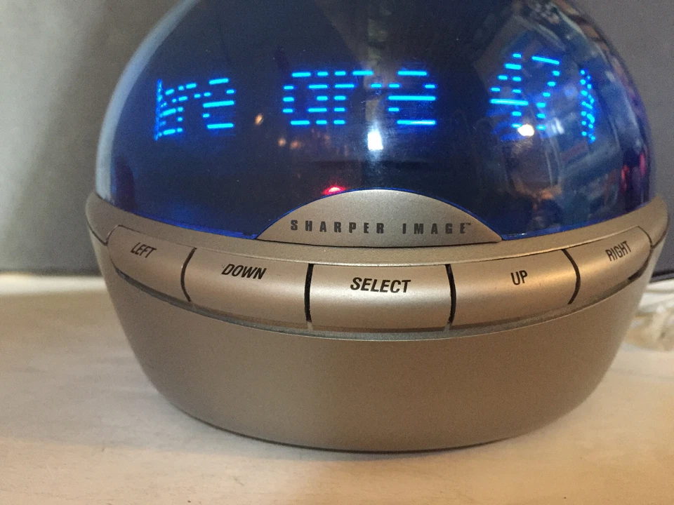 Sharper Image Info Globe Scrolling Caller ID Clock Calendar & Memos WI701 - Image 2 of 4