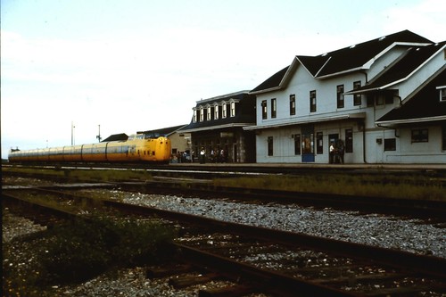 1-220TH Z SCALE 3D PRINTED BELLEVILLE CANADIAN NATIONAL RAILROAD STATION - Bild 3 von 7