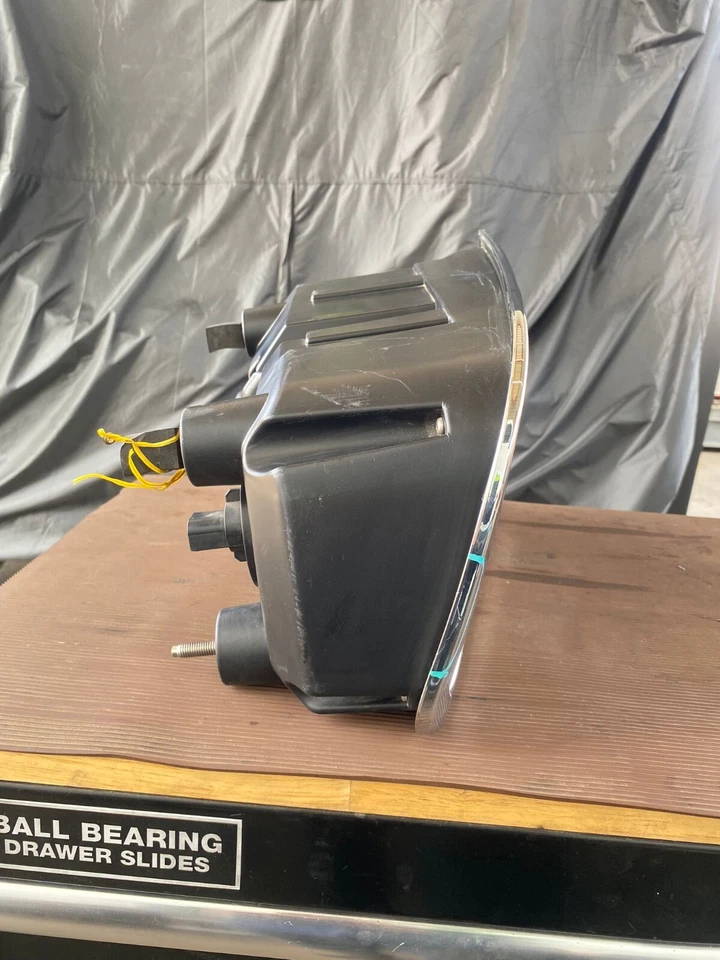 Conjunto de carcaça de farol esquerdo A06-88613-008 para Freightliner  - Imagem 2 de 4