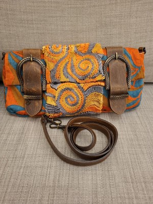 Fendi Vintage Rare  Bag Embroidered Orange Multicolor Crossbag 