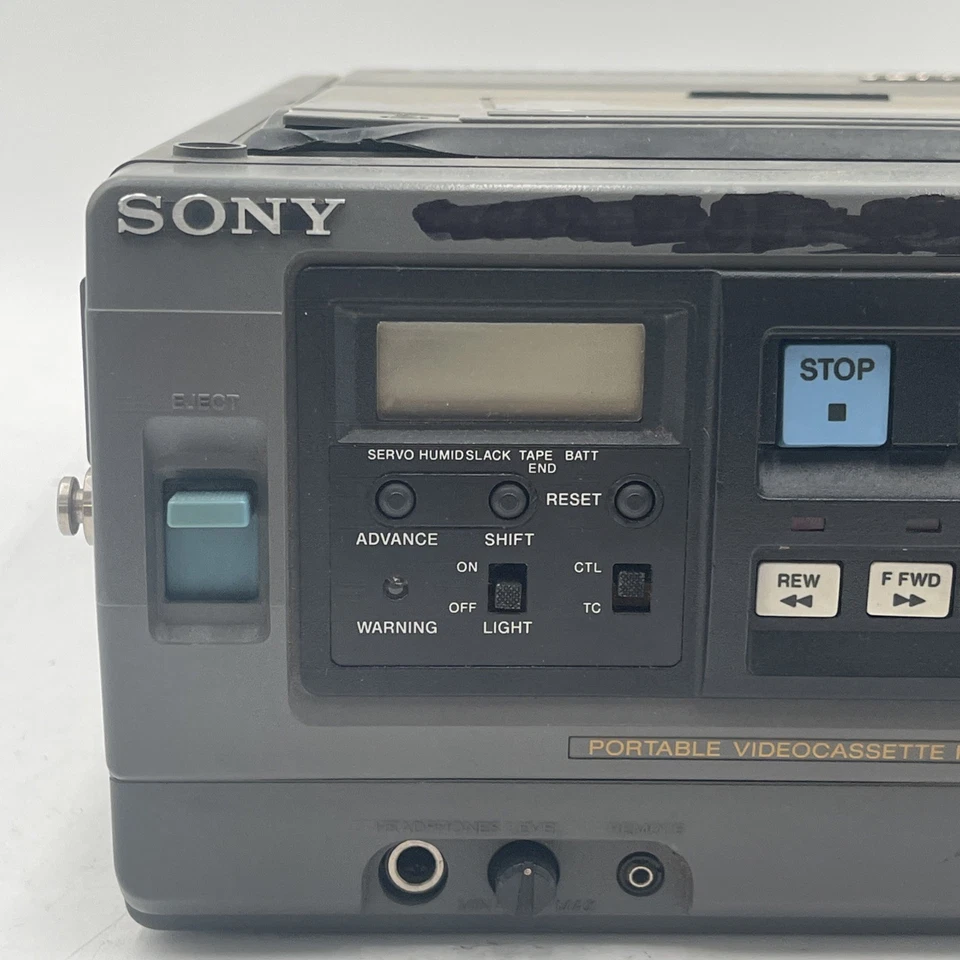 Sony U-Matic S SP VO-8800 Portable Videocassette Recorder ungetestet - Bild 2 von 4