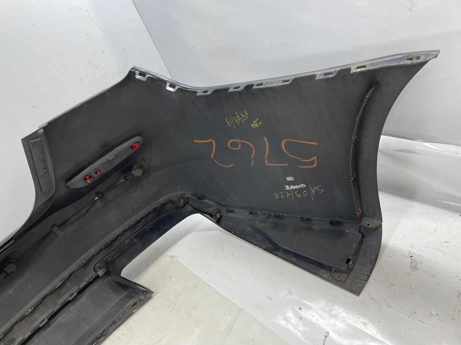 2014-2017 Maserati Quattroporte Rear Bumper Assembly Scratches Cracks