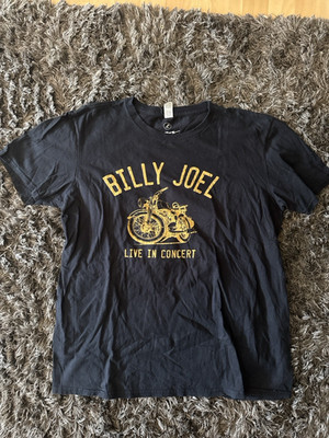 Billy Joel Live in Concert Fan T-Shirt Kurzarm, Schwarz/Gold, Größe L