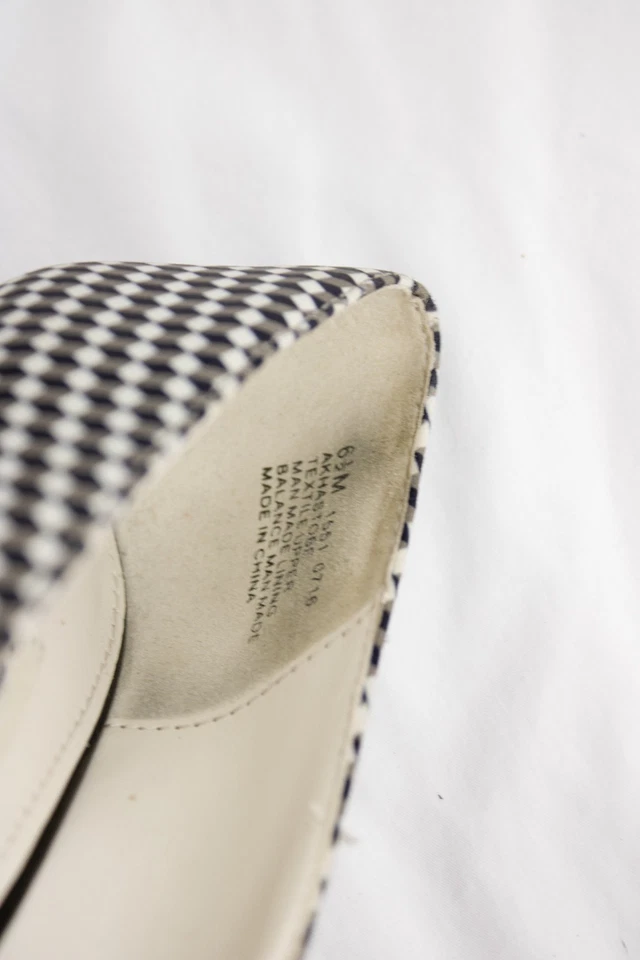 Anne Klein Black White Heels | 6.5M Bow Toe Pumps | Retro Geometric Low Block - Image 4 of 4