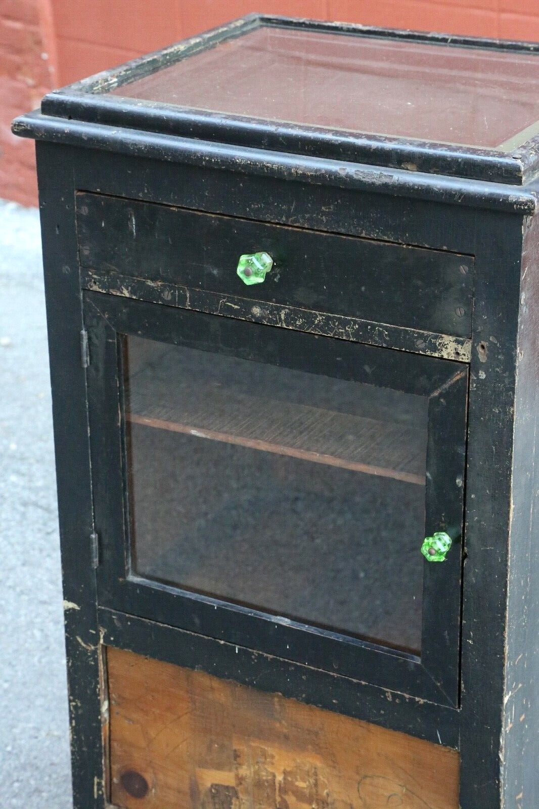 Picture 3 of 12