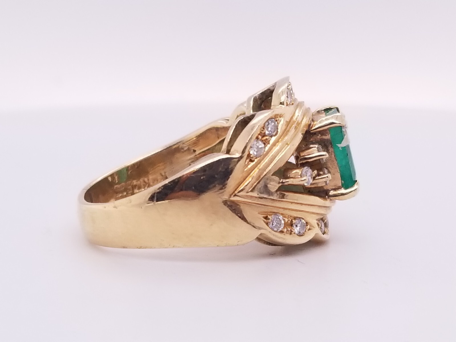 14k Yellow Gold Ring Synthetic LabCreated Emerald & Diamond Ring sz 6