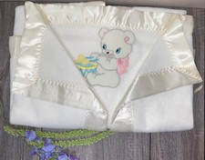 VTG Quiltex Baby Acrylic White Embroidered Bear Nylon Trim Blanket Satin Trim