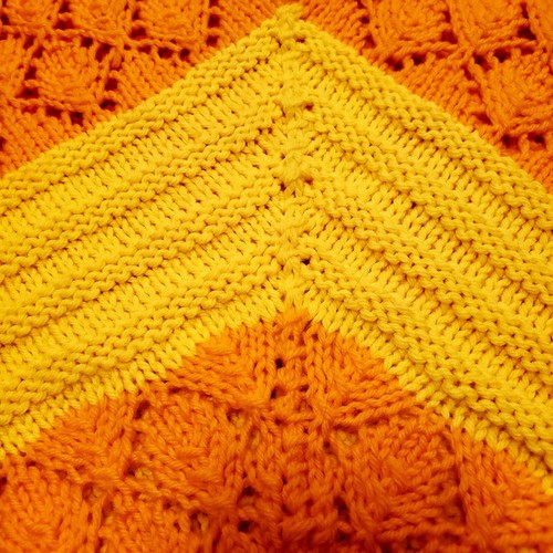Vintage Handmade Crochet Afghan Blanket Orange Yellow Chevron Throw Tassels - Picture 4 of 9