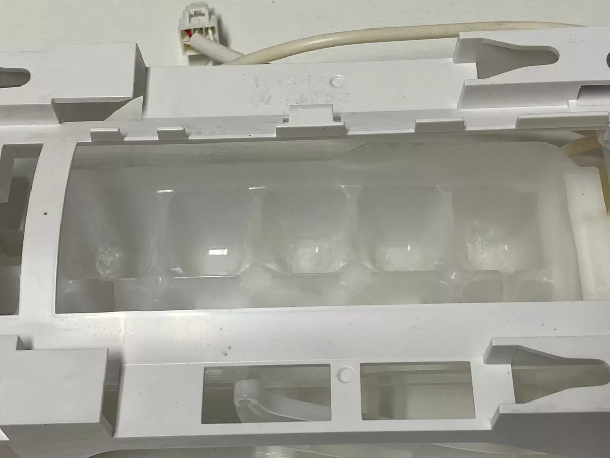 OEM Frigidaire Refrigerator Ice Maker Assembly 243297609 | eBay