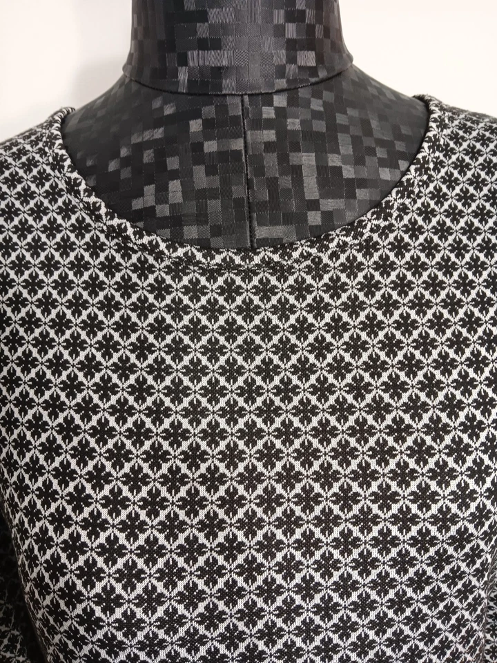 Vestido Corto Papillon Manga Larga Negro Blanco Estampado Geométrico con Bolsillos Talla Grande Foto 3 de 4