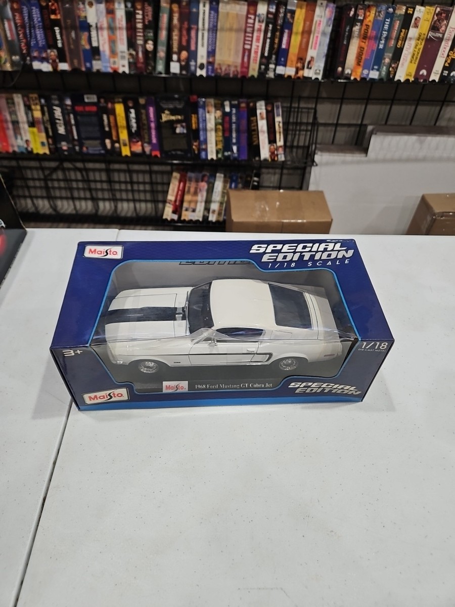 1/18 Maisto Special Edition White 1968 Ford Mustang GT Cobra Jet