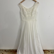 Vtg Vanity Fair Tricot Nylon LaceNightgown Size 34 Ivory Dainty Whimsy