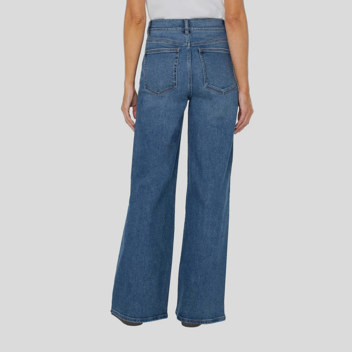 Well Worn Women's Wide Leg High Rise Jeans, Blue, Size 14/34 (inseam 31.5)