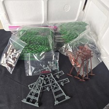 HO Landscaping, Telephone Line Poles And Sign Stands