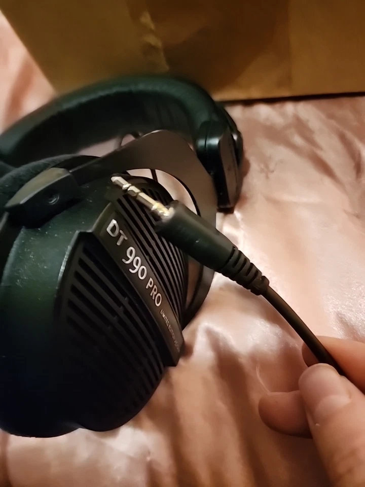 Auriculares de estudio Beyerdynamic DT 990 Pro edición limitada Foto 4 de 4