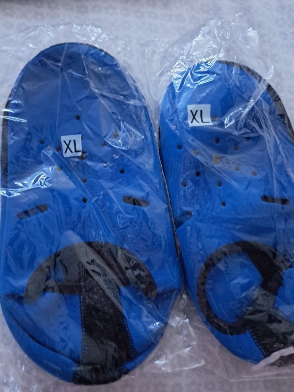 Three Pairs Blue Xl Water Shoes