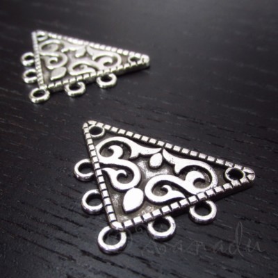 Triangle Chandelier 33mm Antiqued Silver Plated Pendants C2758 - 5, 10 Or 20PCs