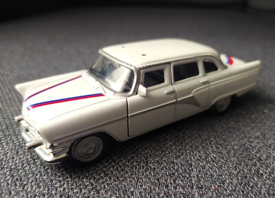 Jouet Ancien URSS Voiture Volga Chaika Coupé GAZ 13 - Échelle 1/12 - Estonie