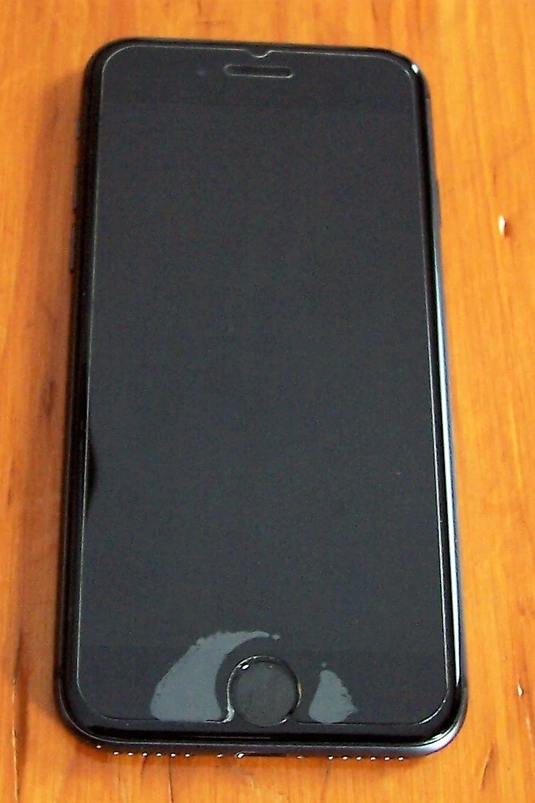 Apple iPhone 8 - Black 64GB