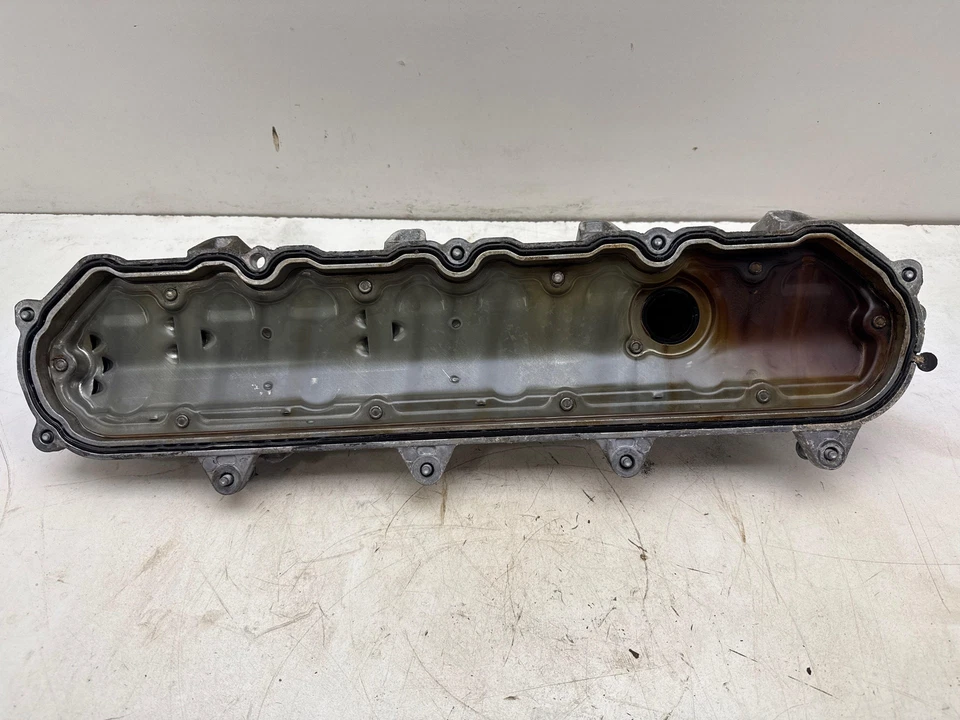 Cubierta válvula izquierda 6,2 L GMC YUKON 15 16 17 18 19 Foto 4 de 4