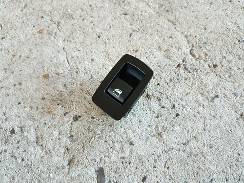 BMW 1er F20 3er F30 F31 LCI Schalter Fensterheber schwarz 9208106