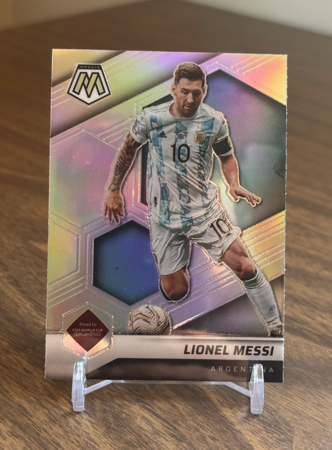 Lionel Messi 2021-22 Panini Mosaic Road To FIFA World Cup 2022 #10 Silver Prizm