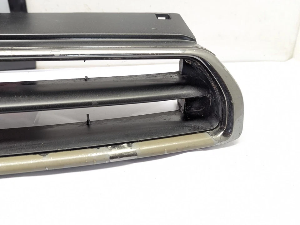 SUBARU LEGACY MK2 1993 - 1999 GRILLE GTB 84329 - Image 2 of 4