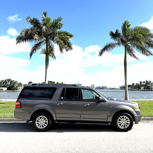 2011 Ford Expedition LINCOLN NAVIGATOR CHEVROLET SUBURBAN CADILLAC ESCALADE ESV