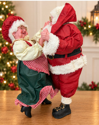 Vintage Santa & Mrs Claus Dancing Couple 10  Paper Mache Cloth Christmas Decor
