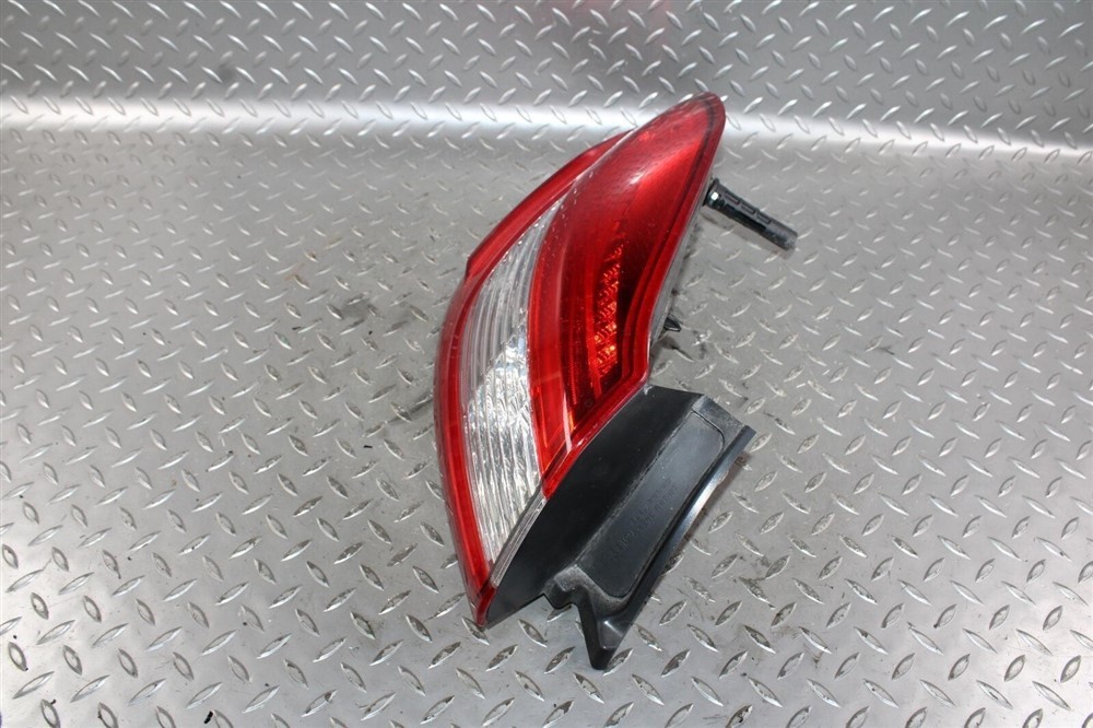 14-19 Ghibli Quarter Driver Side Left LH Taillight Tail Light Lamp Lens OEM WTY