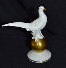 Fasan auf Goldkugel Gerold & Co. Tettau 13 cm hoch, Vitrinenstück -Porzellan-