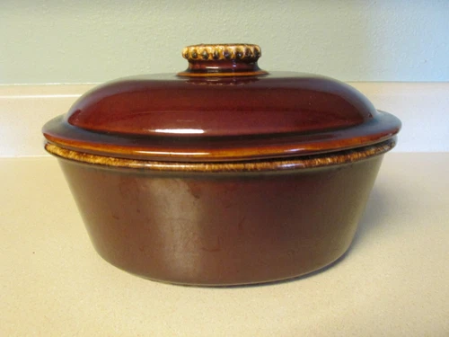 VNTG HULL POTTERY BROWN DRIP GLAZE 10" CASSEROLE DISH WITH LID OVENPROOF U.S.A.!