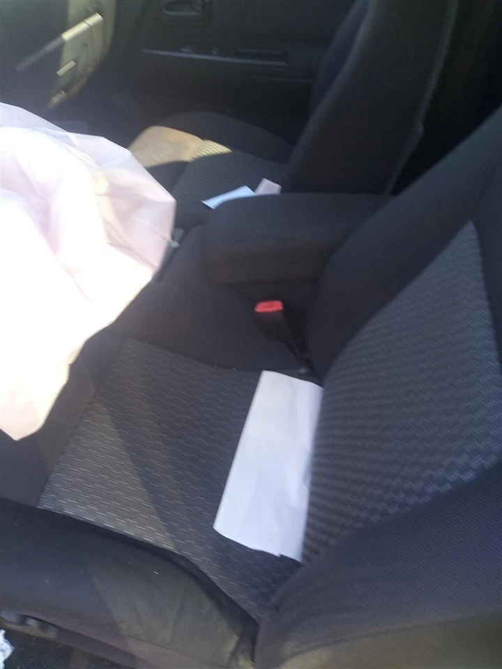 2007 GMC Canyon Speedometer Gauge Red OEM 15218514, 25819947, 154K Miles Foto 4 de 4