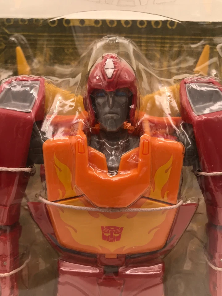 Transformers Masterplece Rodimus Prime Includes Limited Edition Offshoot NRFB - Image 3 of 4