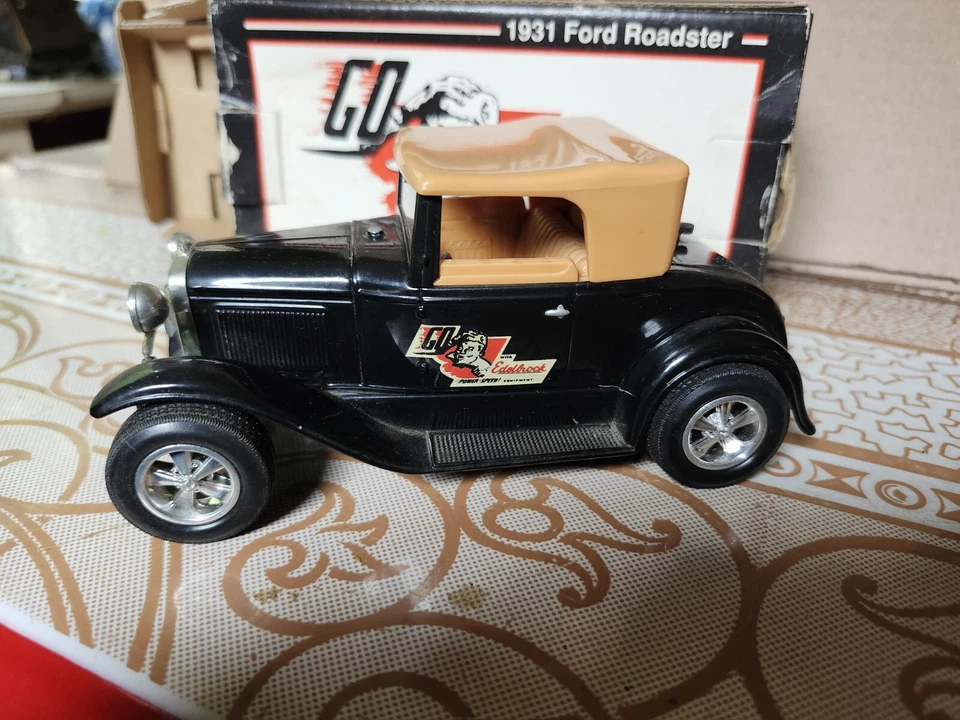 Eastwood Automobilia 1931 Roadster Go con banco fundido a presión Edelbrock raro Foto 2 de 4