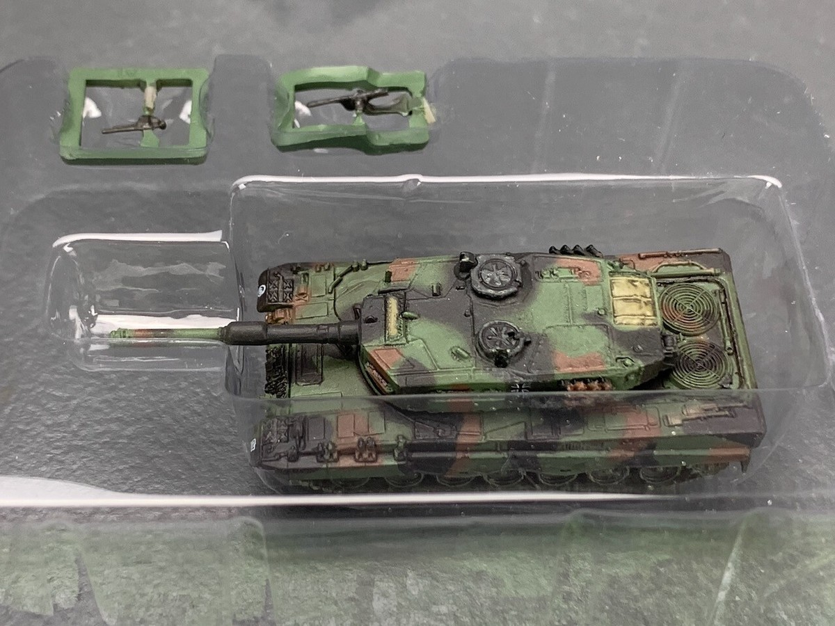 ワールドタンクミュージアム　PANZERTALES TAKARA 戦車　空戦社 1:144 Takara Panzertales World Tank Museum 06 Series Leopard