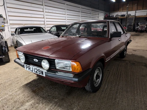 Lovely Ford Cortina 1.6L  MK5 Ulez  Tax/Mot Exempt          3 Previous Owners - Picture 2 of 17