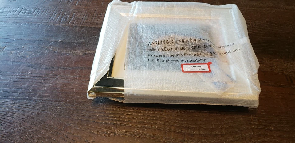 Pandigital PAN8056M02T 8” Digital Photo Frame W/ Silver Plated Engraveable Frame - Image 4 of 4