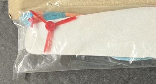 Airacobra P-39 Flying Gliders -Americana Sweets & Novelty Corp Sealed in Package - Picture 15 of 16