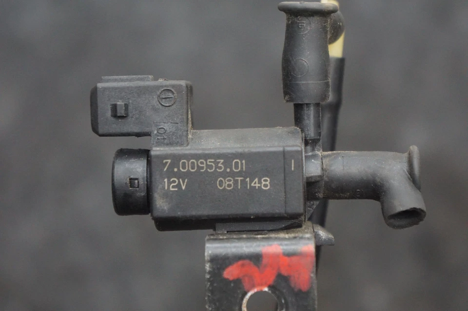 Conjunto de línea de válvula solenoide OEM 25794610 Chevrolet Corvette C6 Z06 2009 Foto 2 de 4