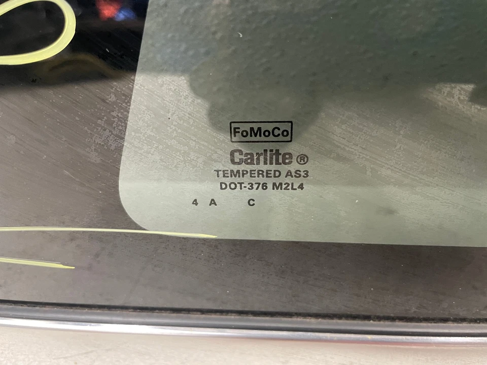 15 16 17 Lincoln Navigator Rear Right Pass Quarter Window Glass Panel 1585 OEM - Image 2 of 4