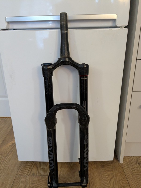 RockShox Yari RC Boost Suspension Fork – DebonAir, 180mm Travel, Used